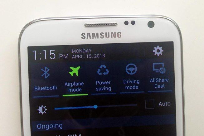 4 Waktu yang Tepat Menggunakan Airplane Mode Di Smartphone – NGONOO