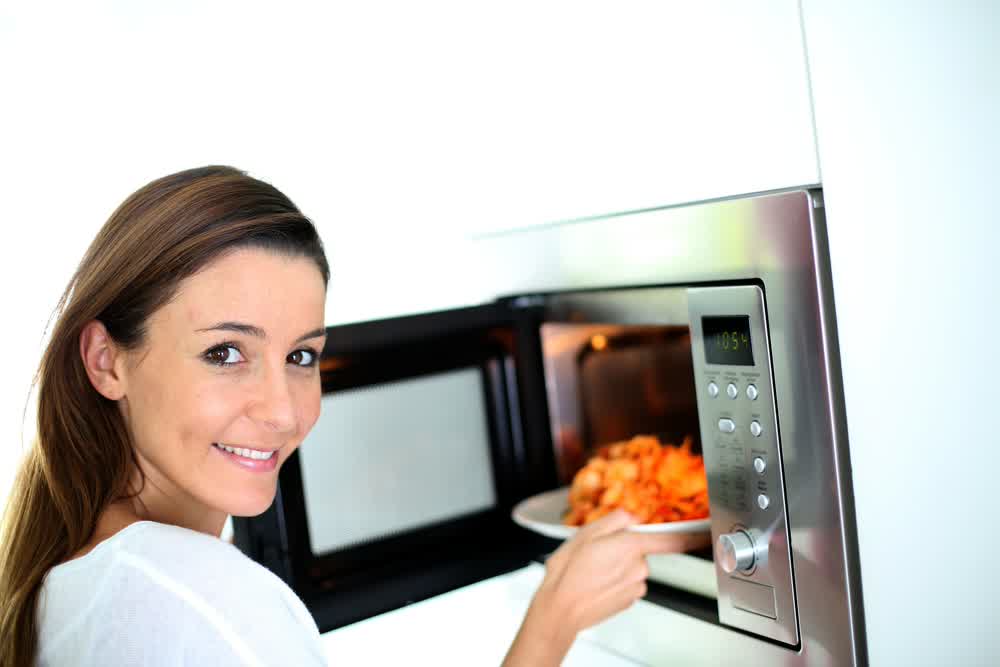 shutterstock 136231856 Wow! Oven Canggih Ini Bisa Dipake Buat Upload Foto Makanan ke Instagram